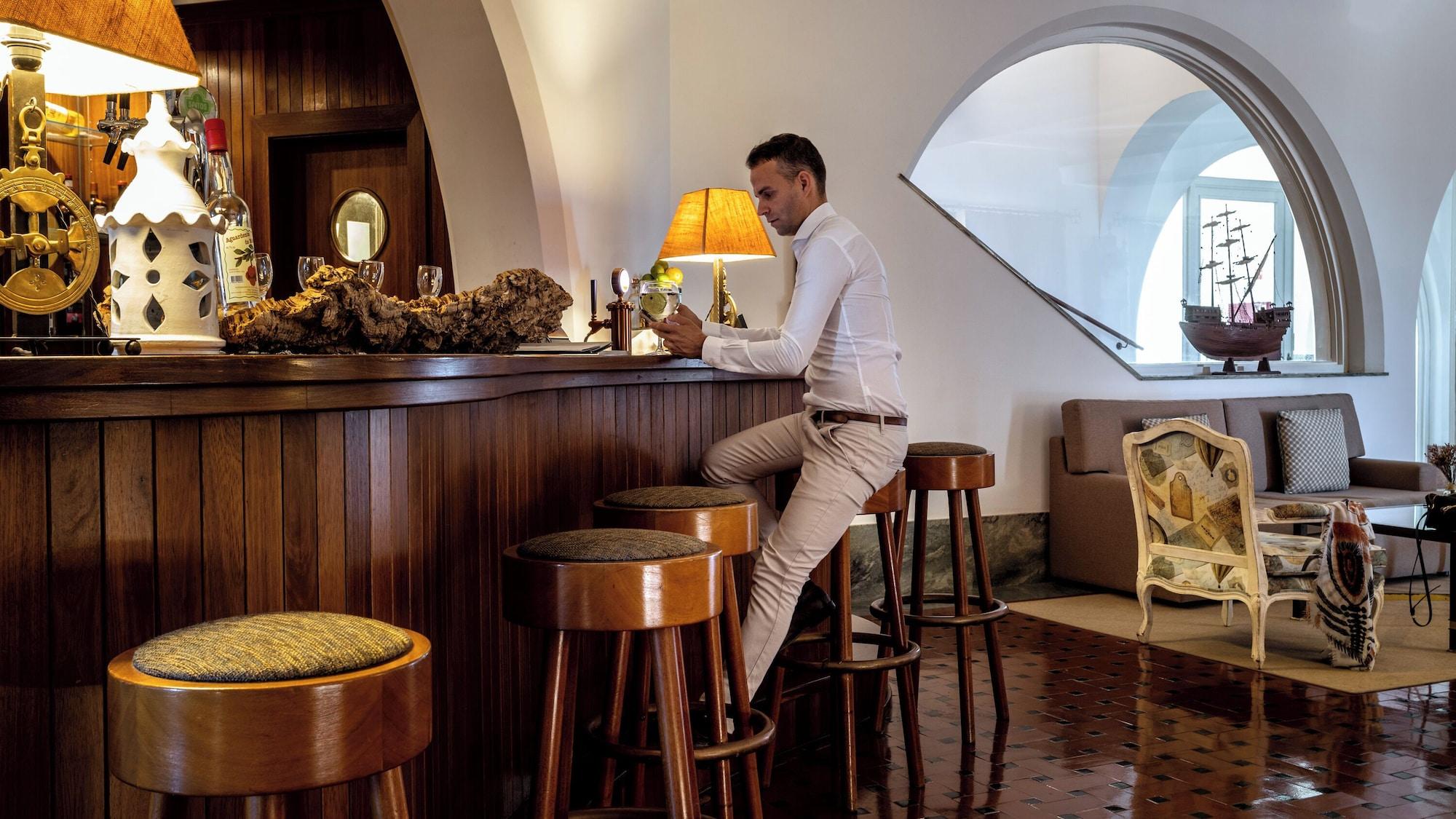 Bar/Salón Pousada Sagres