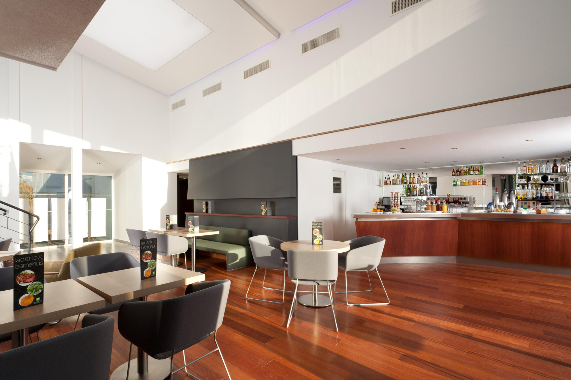 Bar/Salón Holiday Inn Lille - Ouest Englos