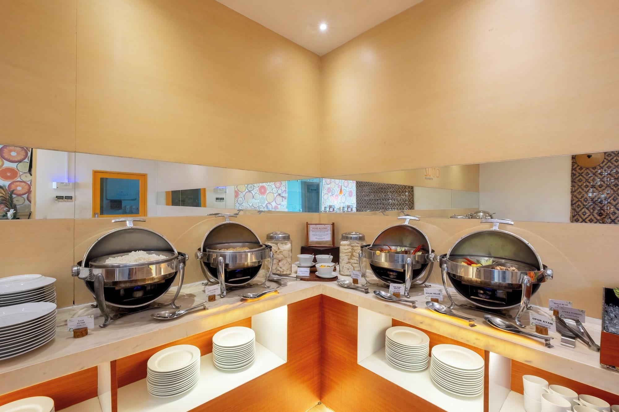 Restaurant Zest Jemursari by Swiss-Belhotel International