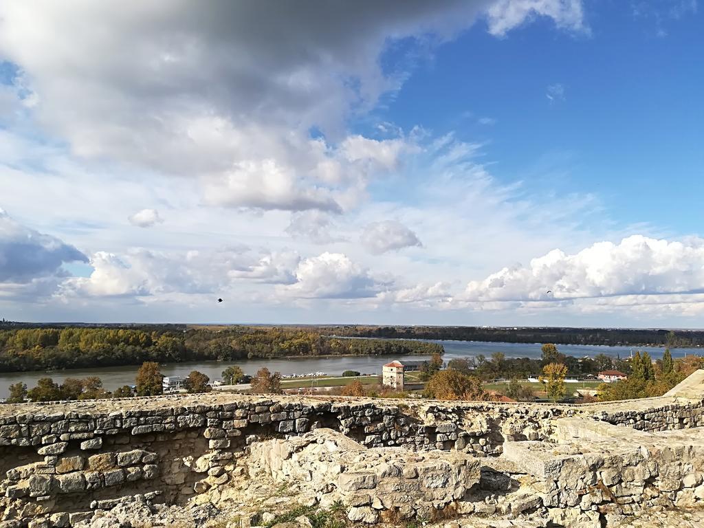 Vista Exterior Hilton Belgrade