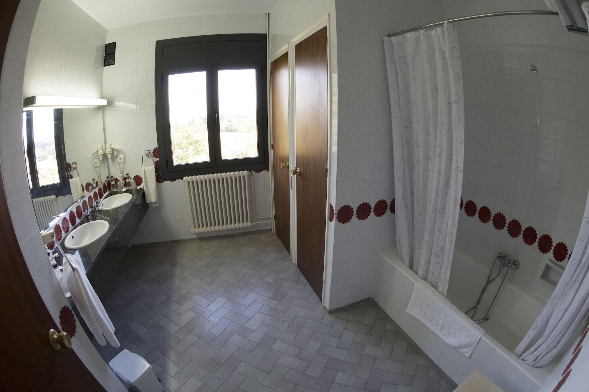 Equipamiento de Habitación Hotel Gran Sol Solsona