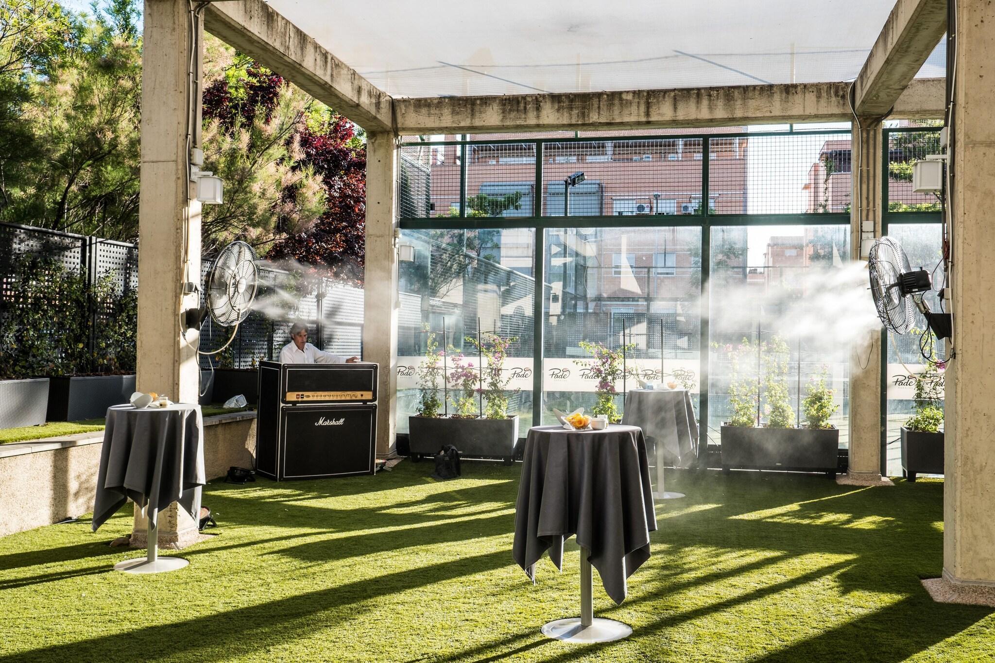 Restaurant Hotel Tach Madrid Airport