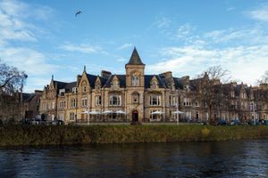 Alojamiento - The Ambassador Hotel