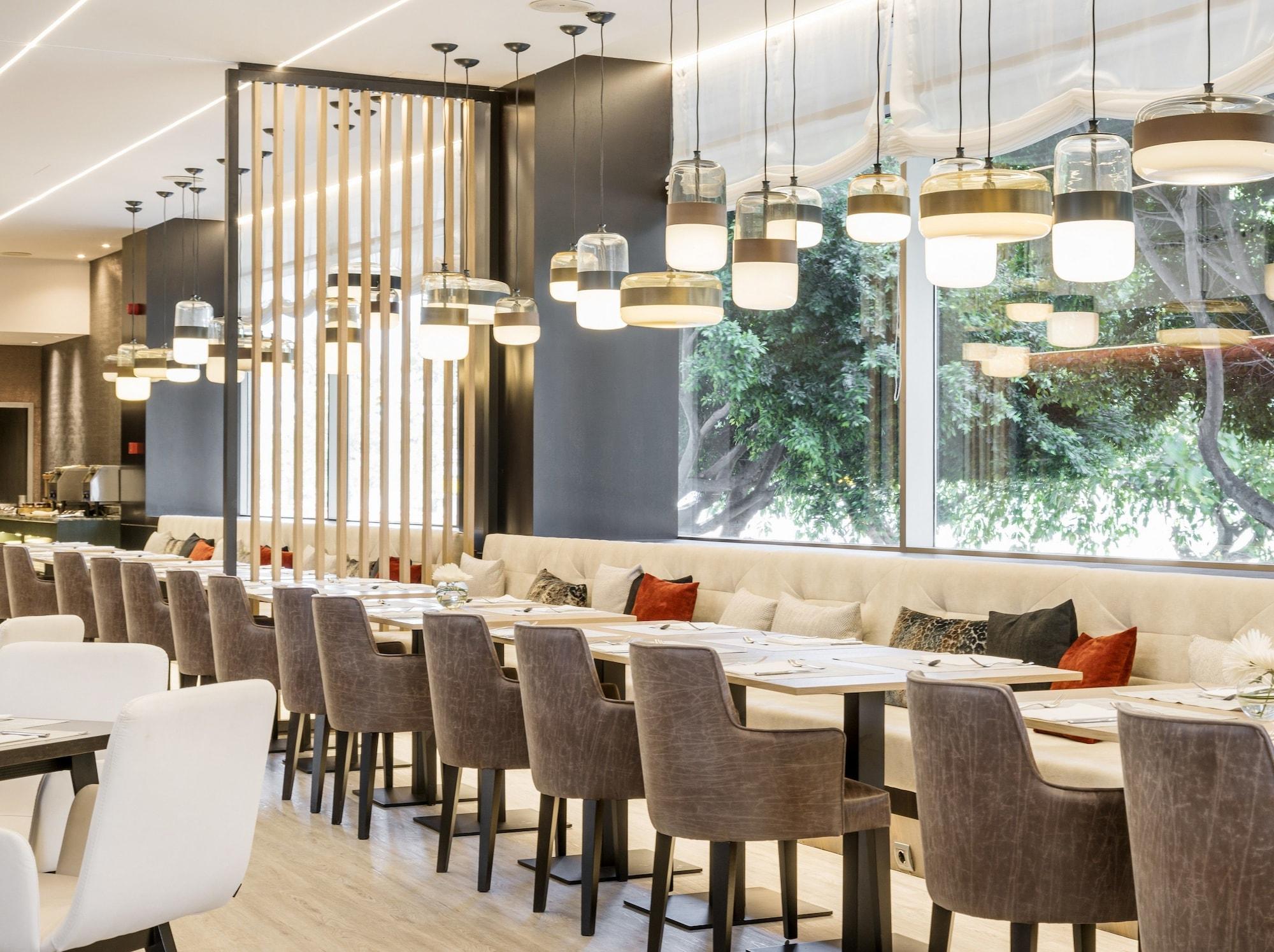 Restaurant Hotel ILUNION Malaga