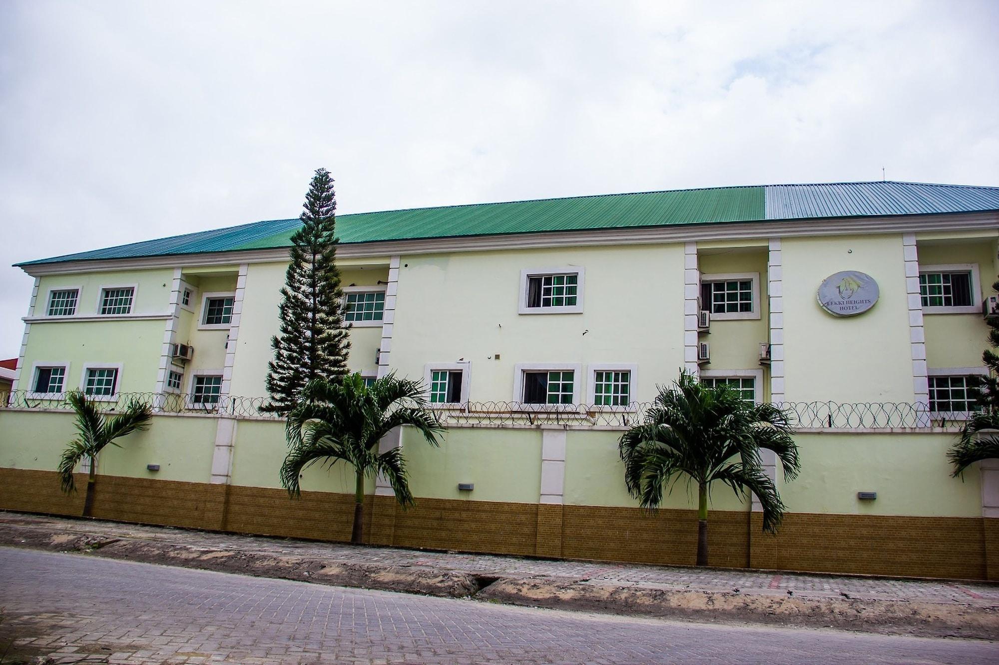 Vista Exterior Lekki Heights Hotel