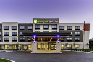 Alojamiento - Holiday Inn Express Milwaukee West Allis by IHG