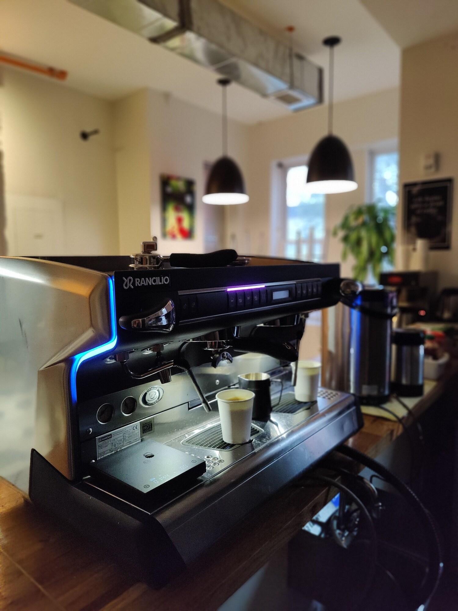 Bar/Salón U Street Capsule Hostel