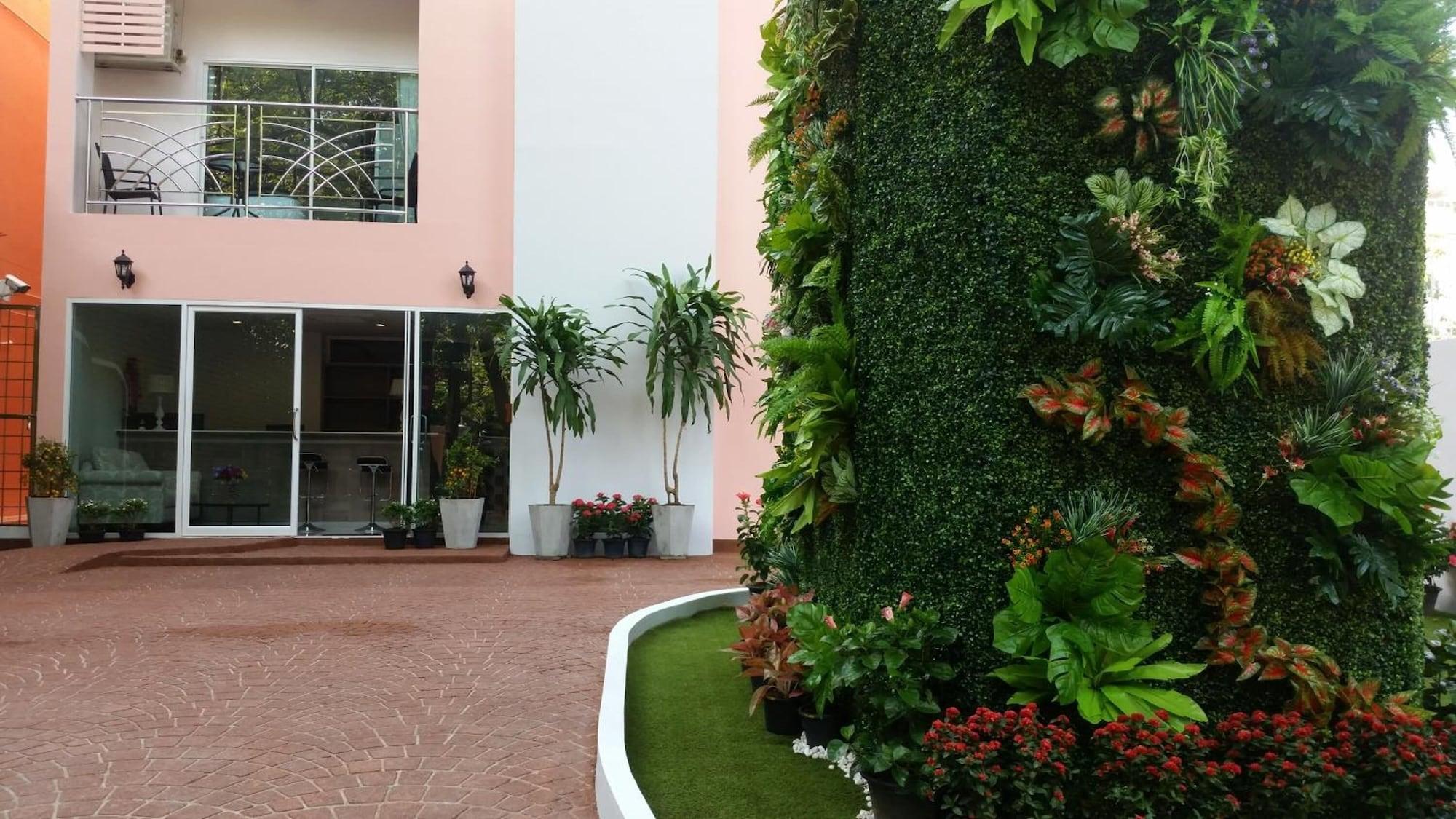 Vista Exterior Parkview Ratchaprarop