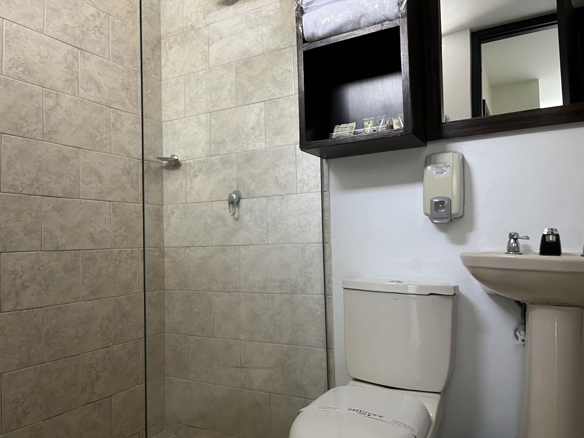 Equipamiento de Habitación Hotel Greenview Medellin