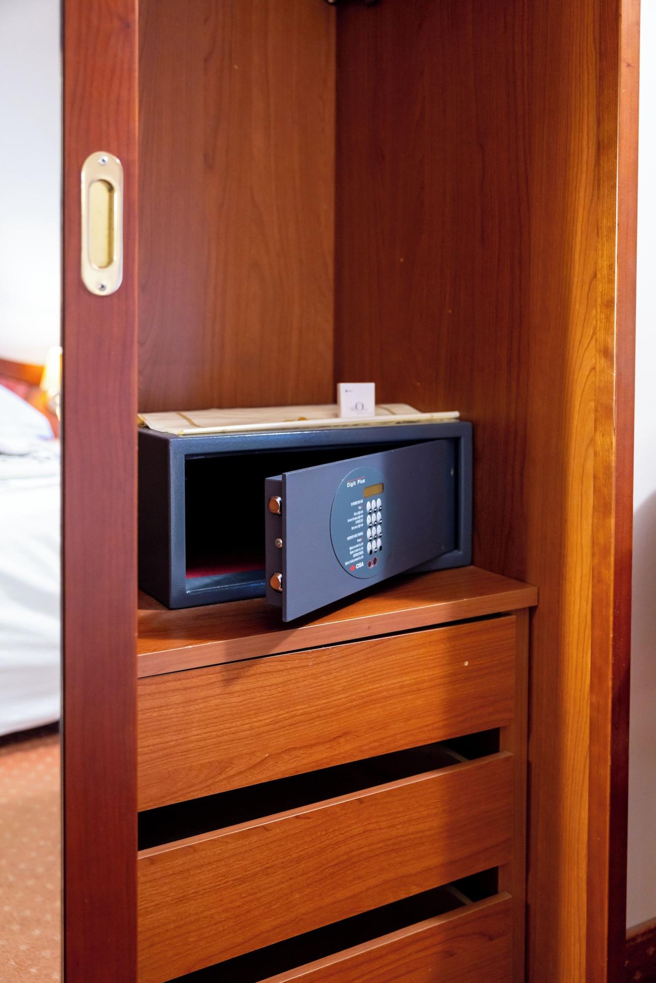 Set de Habitación Massimo Plaza Hotel