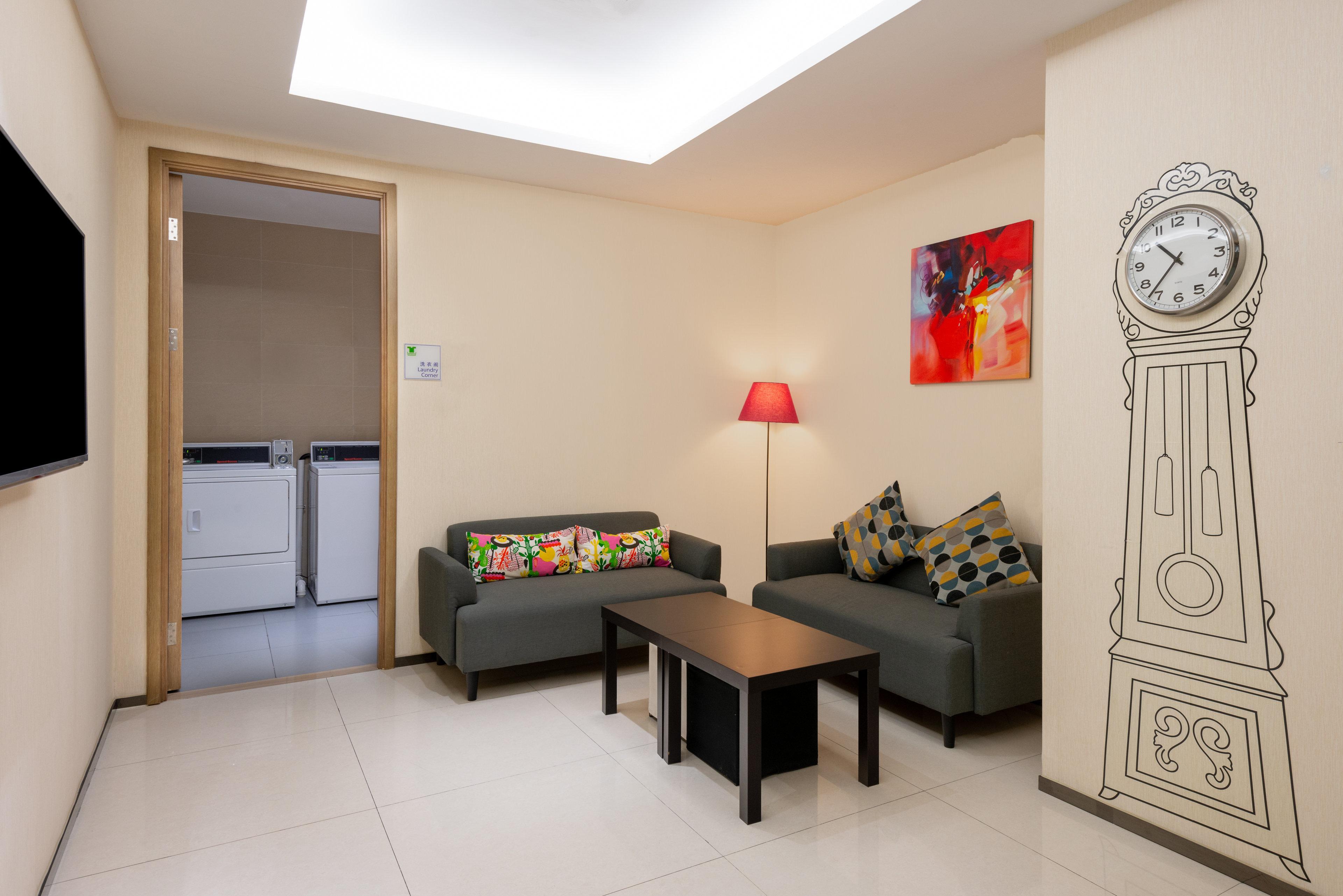 Vista Lobby Holiday Inn Express Shanghai New Jinqiao by IHG