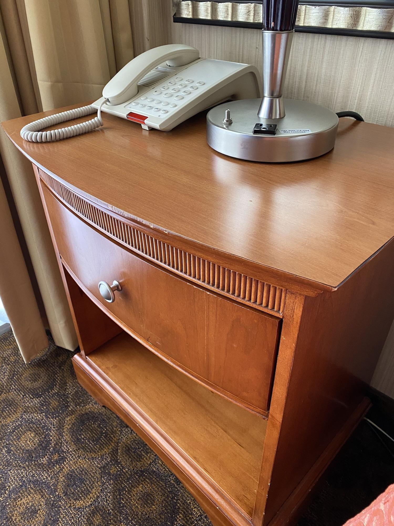 Set de Habitación Royal Pacific Motor Inn