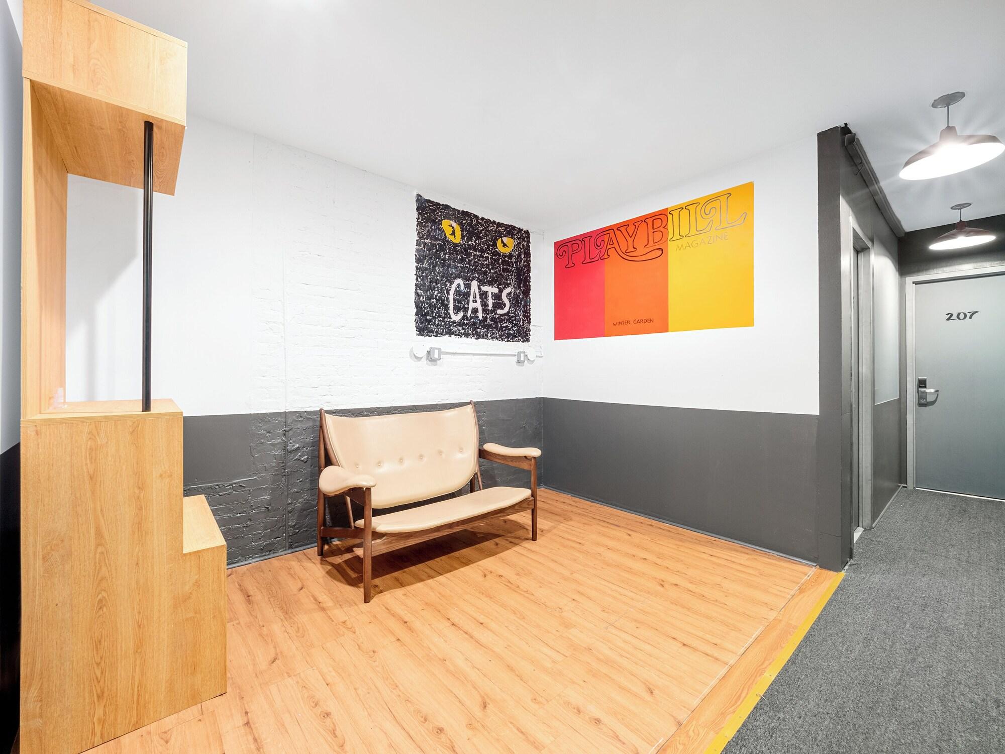 Vista Lobby BeHome by LuxUrban
