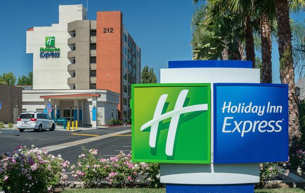 Holiday Inn Express Fullerton - Anaheim by IHG