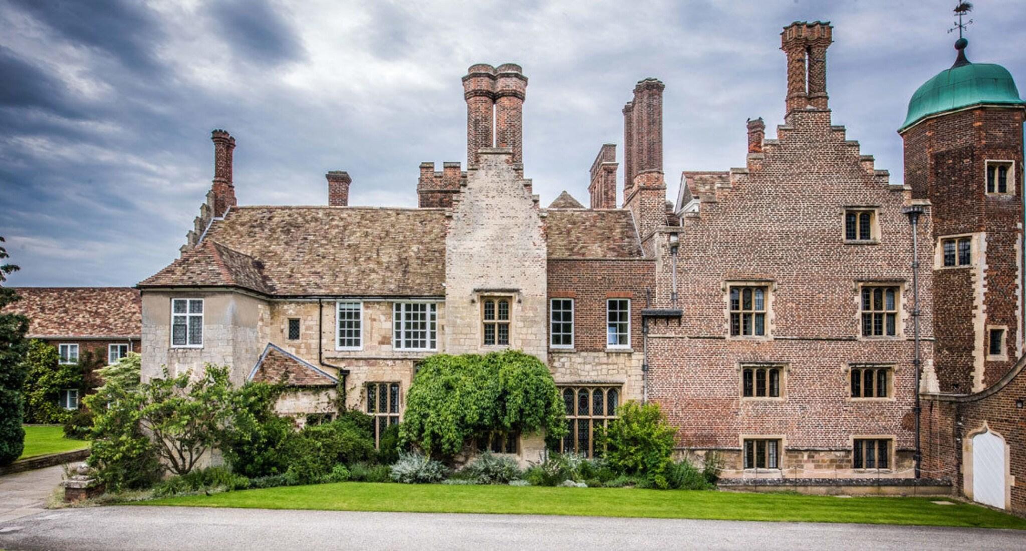 Vista Exterior Madingley Hall
