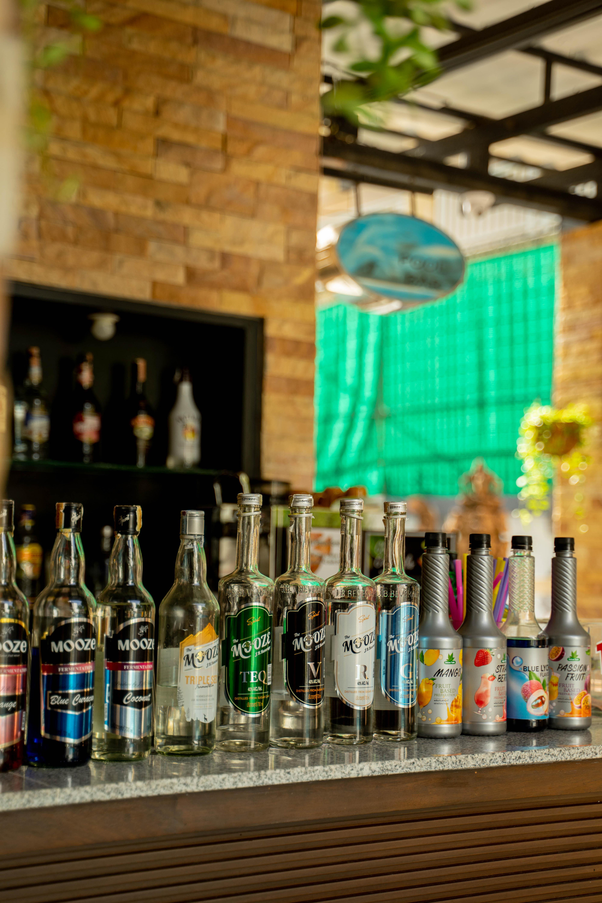 Bar/Salón LA Vintage Resort by Poppa Palace
