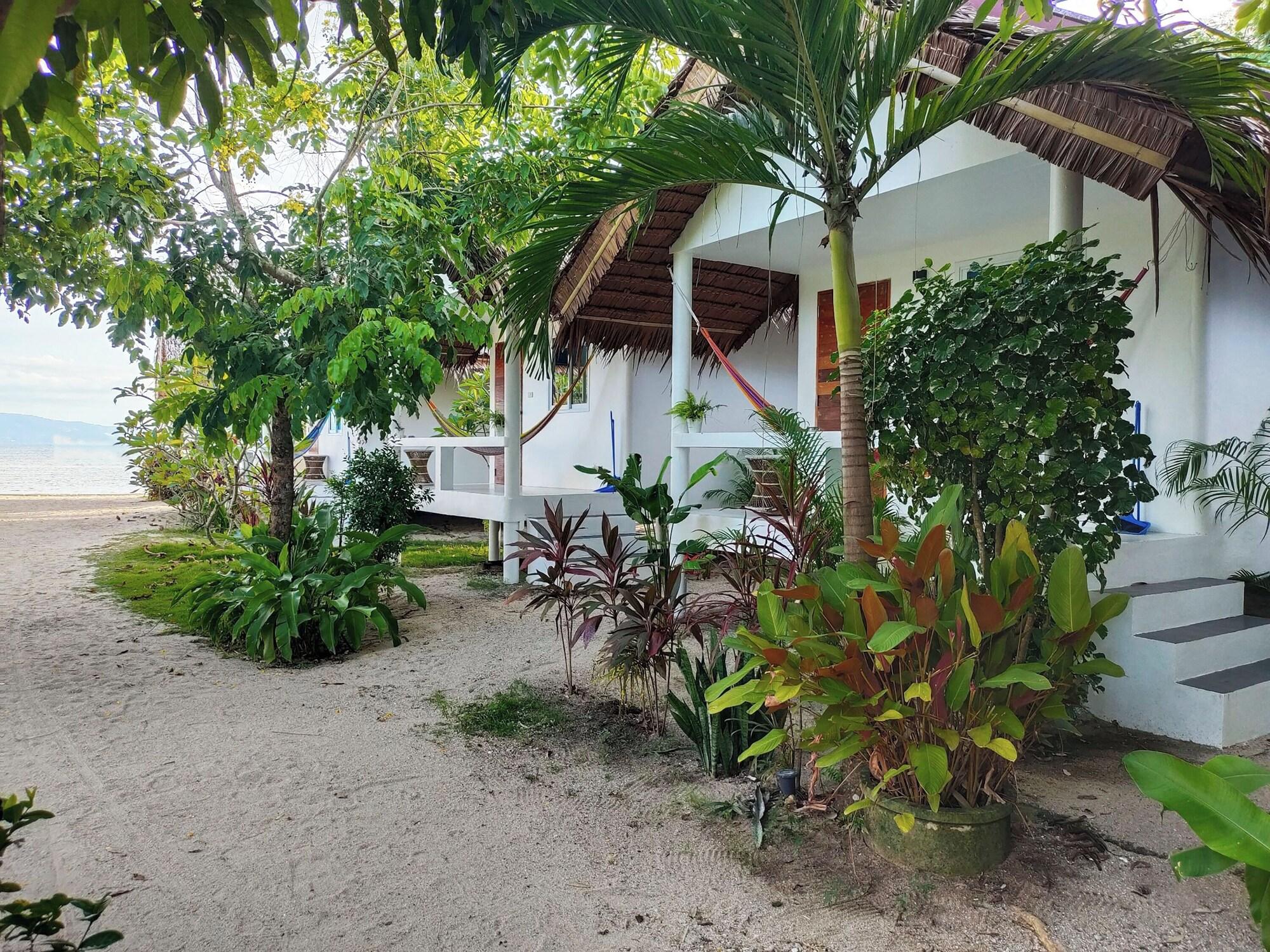 Vista Exterior Sand Terrace Beach Bungalows