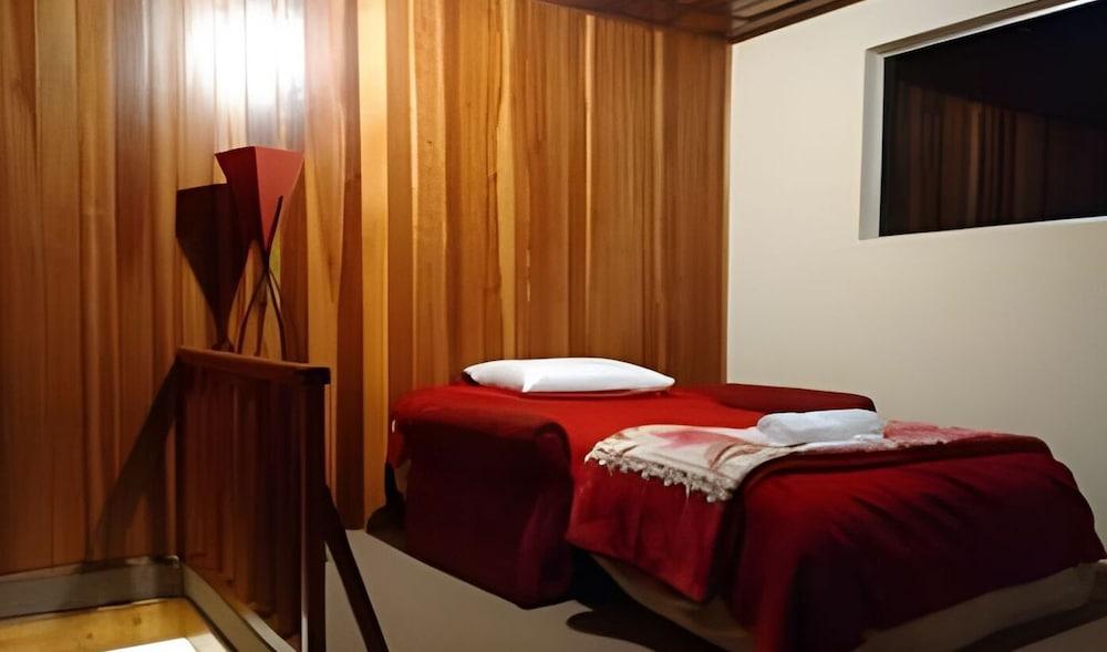 Spa The Writer"s House