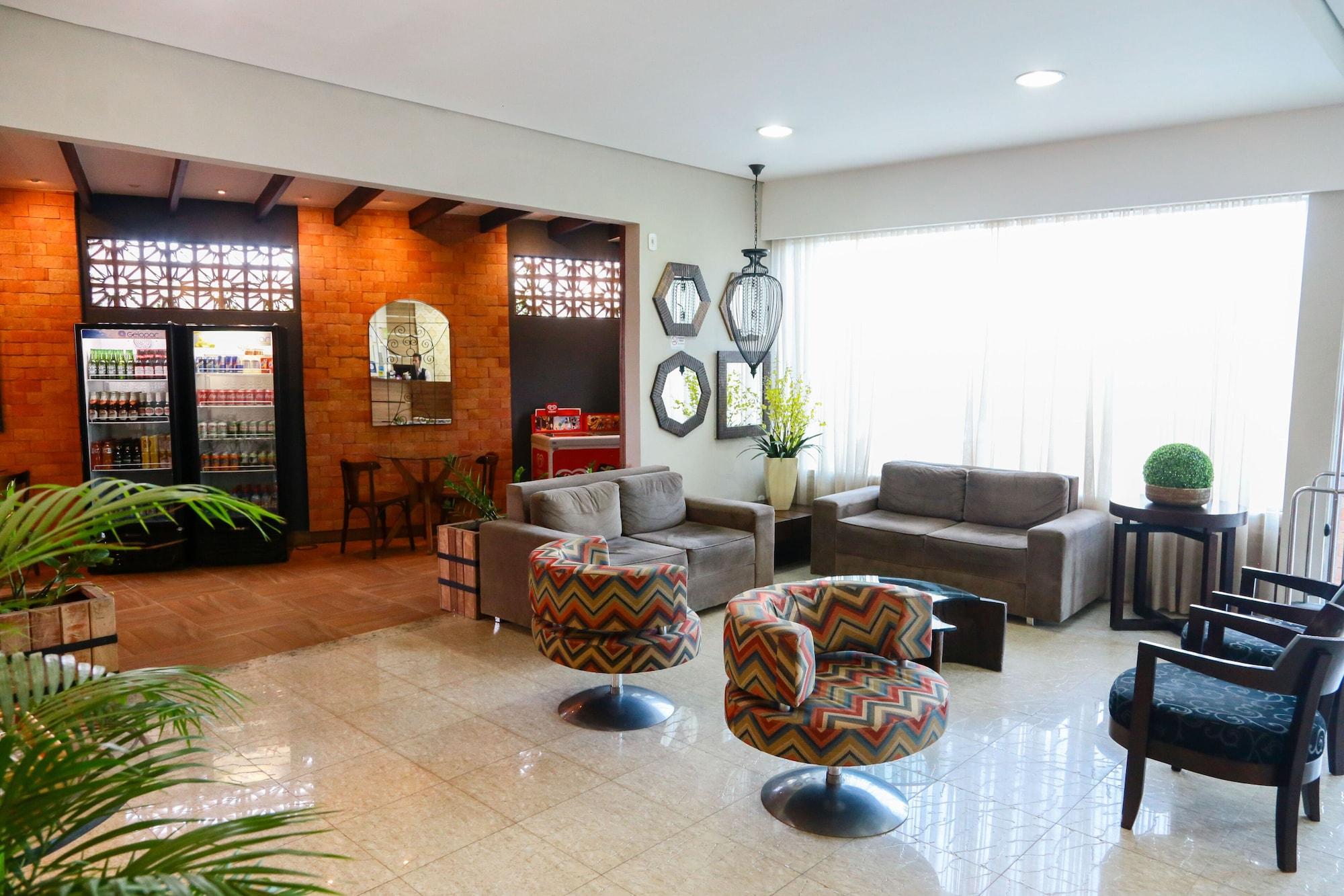 Vista Lobby Larison Hotéis ECONOMY