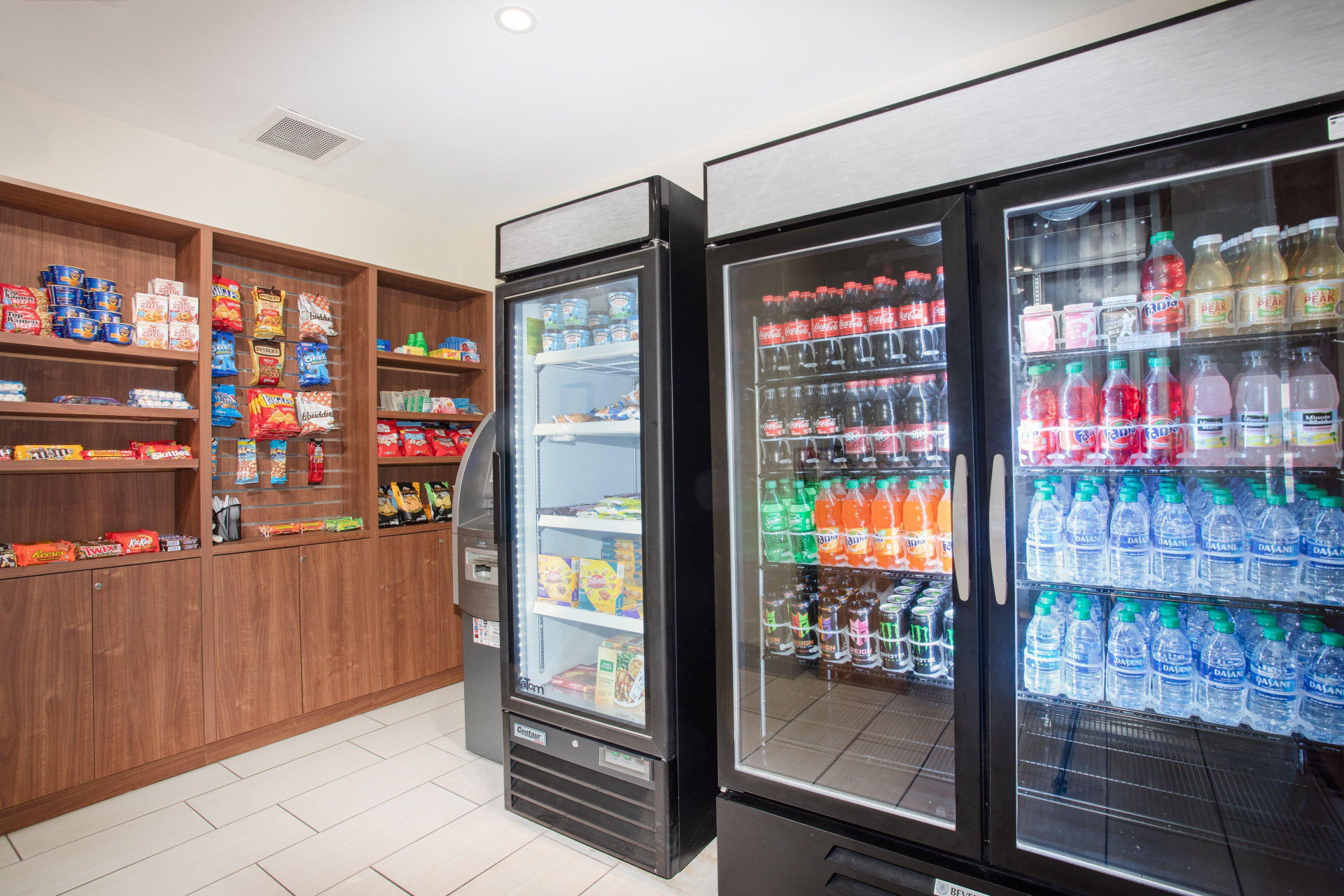 Vista Exterior Holiday Inn Express & Suites Manhattan by IHG