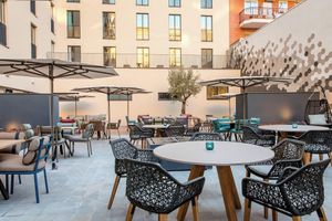 Alojamiento - Motel One Barcelona-Ciutadella