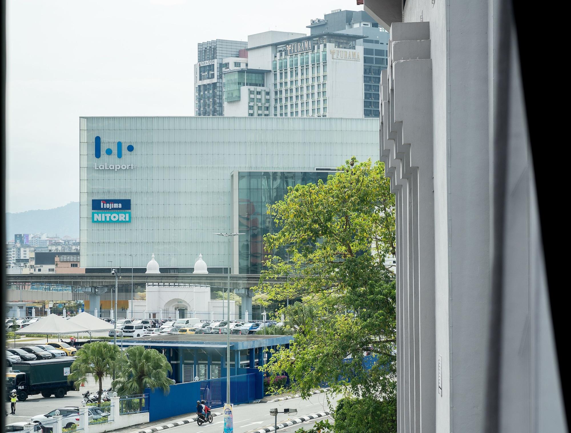 Varios Chill Suites Kuala Lumpur