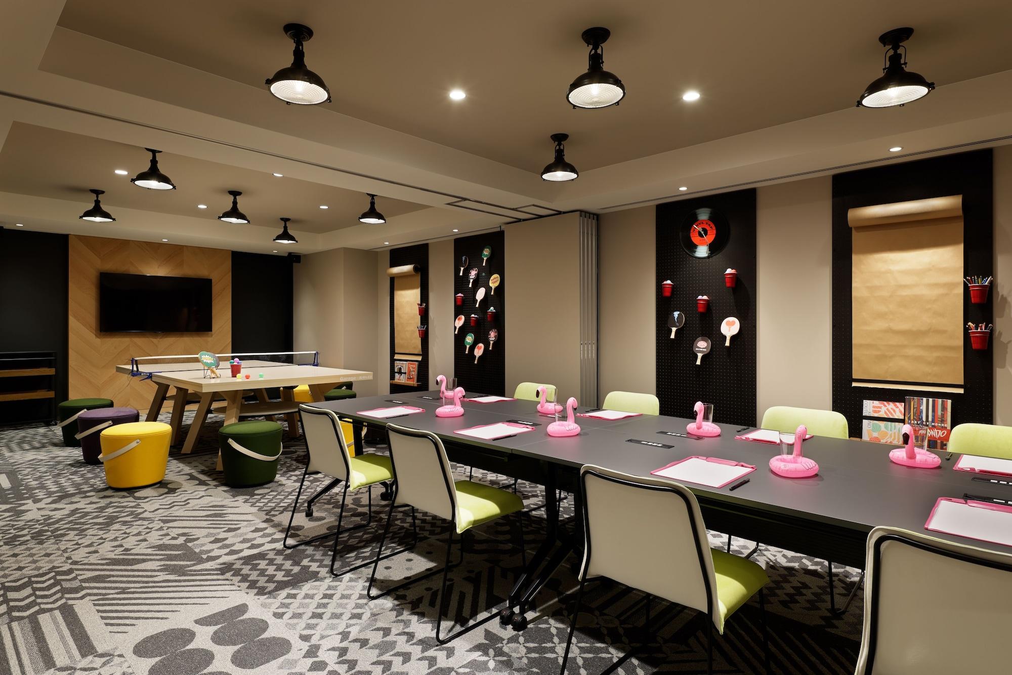 Sala de Reuniones Moxy Kyoto