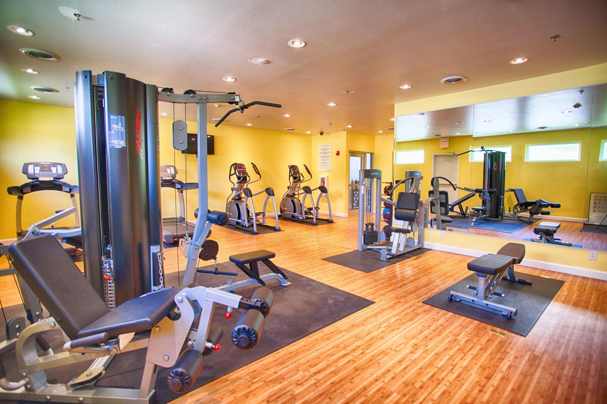 Gimnasio Z Loft Extended Stay Hotel