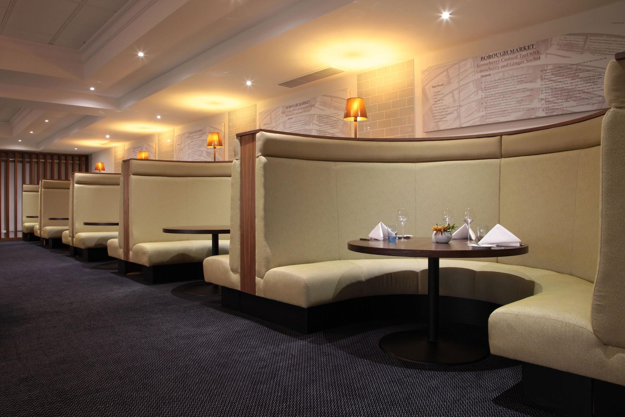 Restaurant Renaissance London Heathrow Hotel