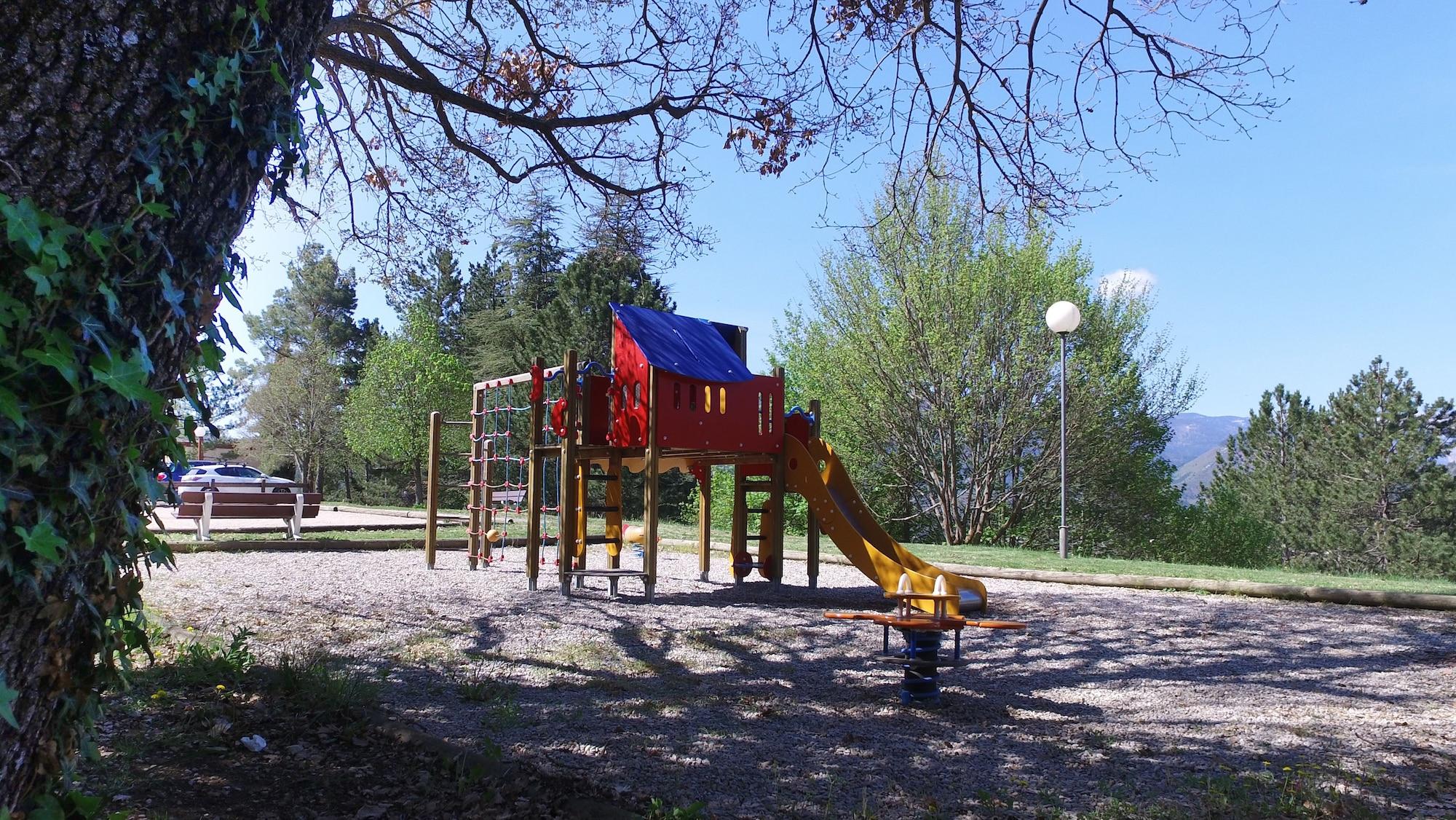 Instalaciones Recreativas VVF Drôme Provence, Montbrun les bains