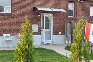 Hospedagens - Sunrise BnB with Free Parking