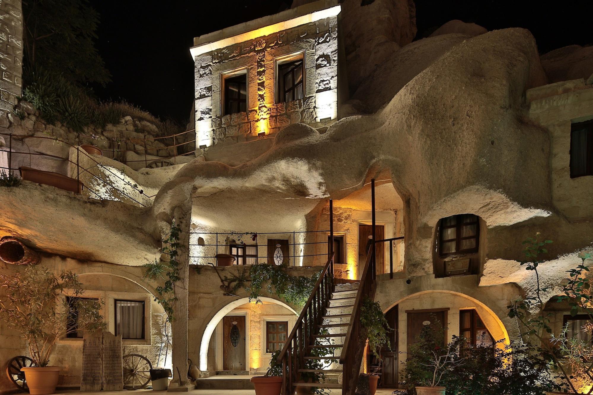 Vista Exterior Shoestring Cave House