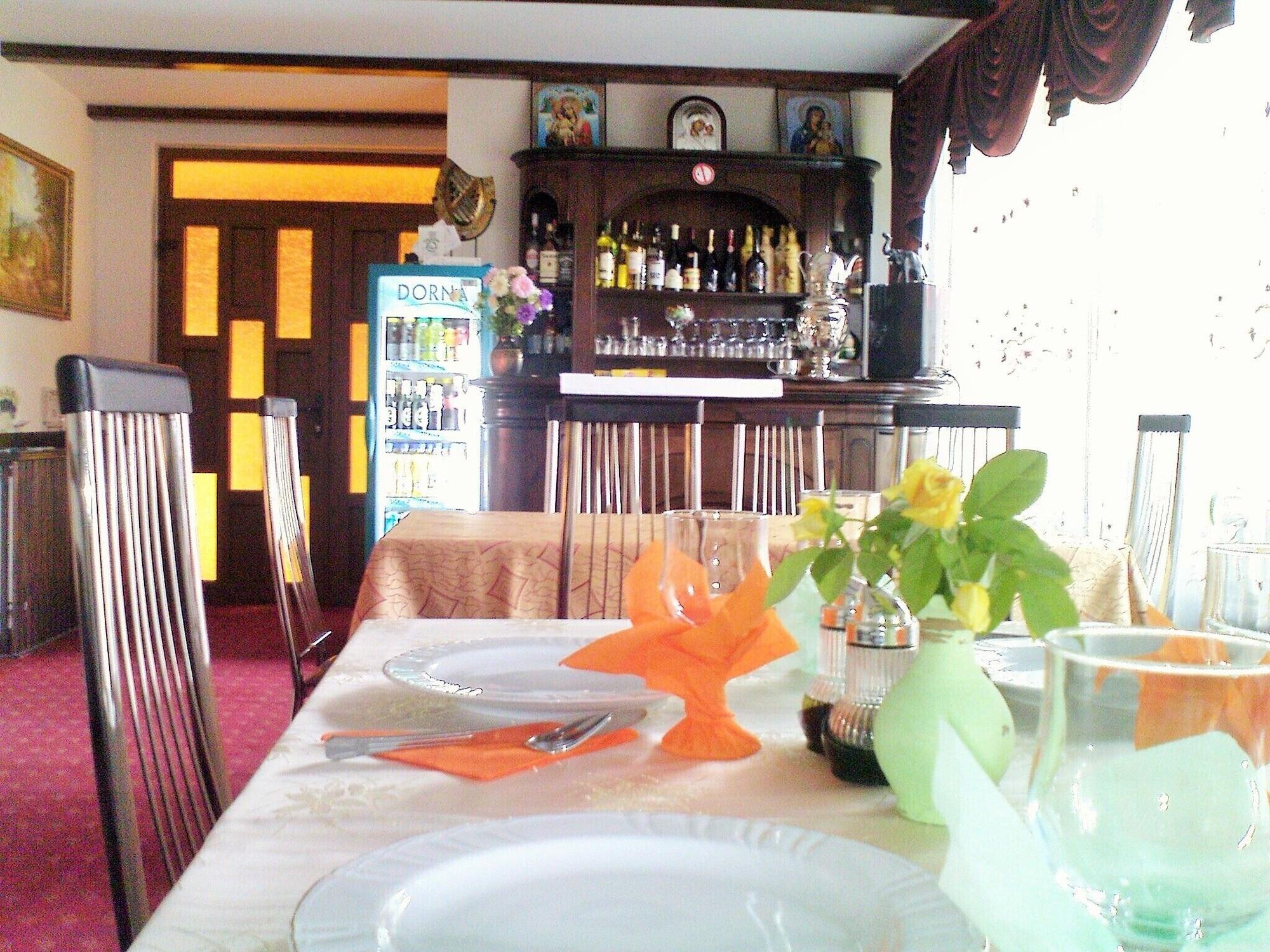 Vista Lobby Villa Verde