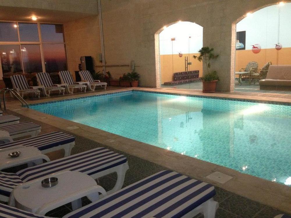 Alanbat Hotel by null