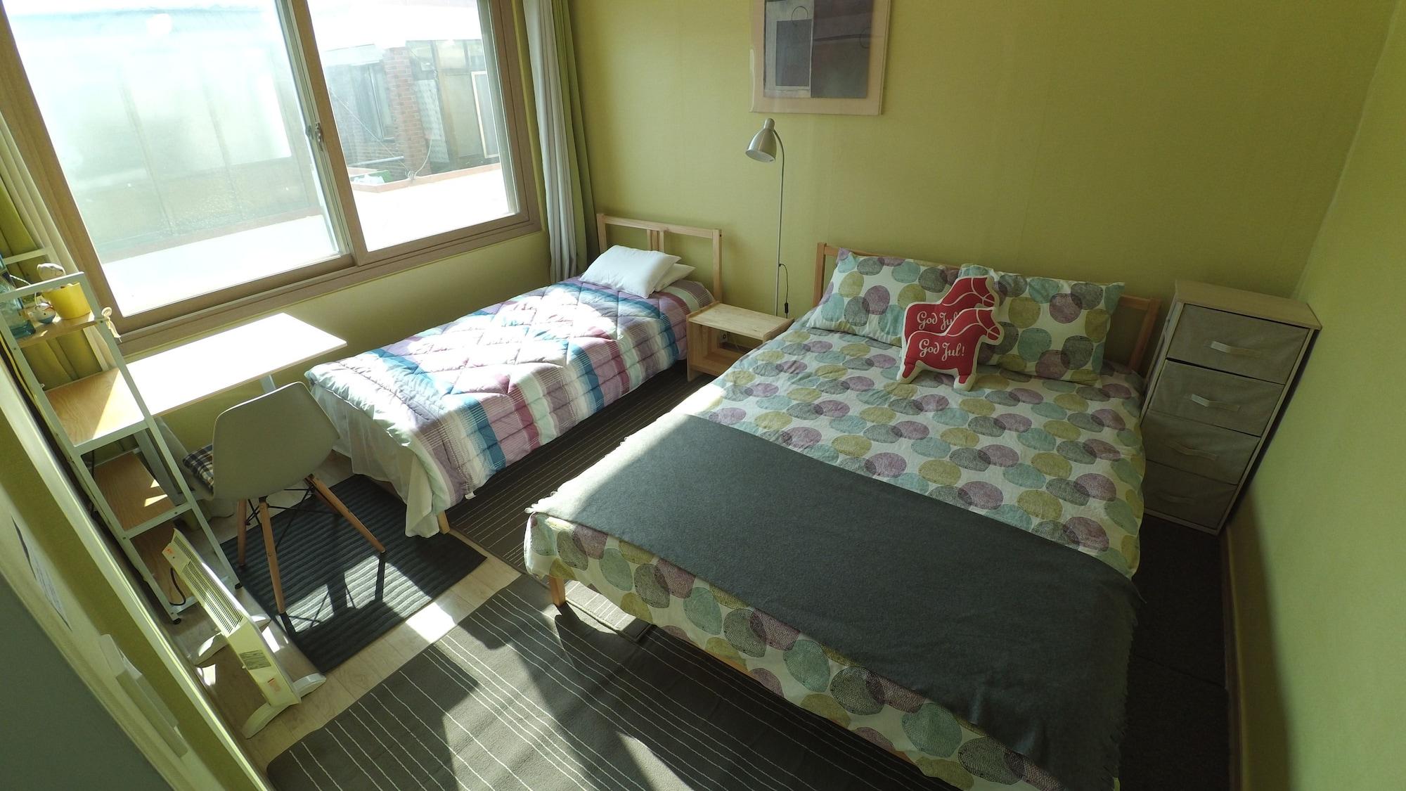Varios Gangneung Station Guesthouse
