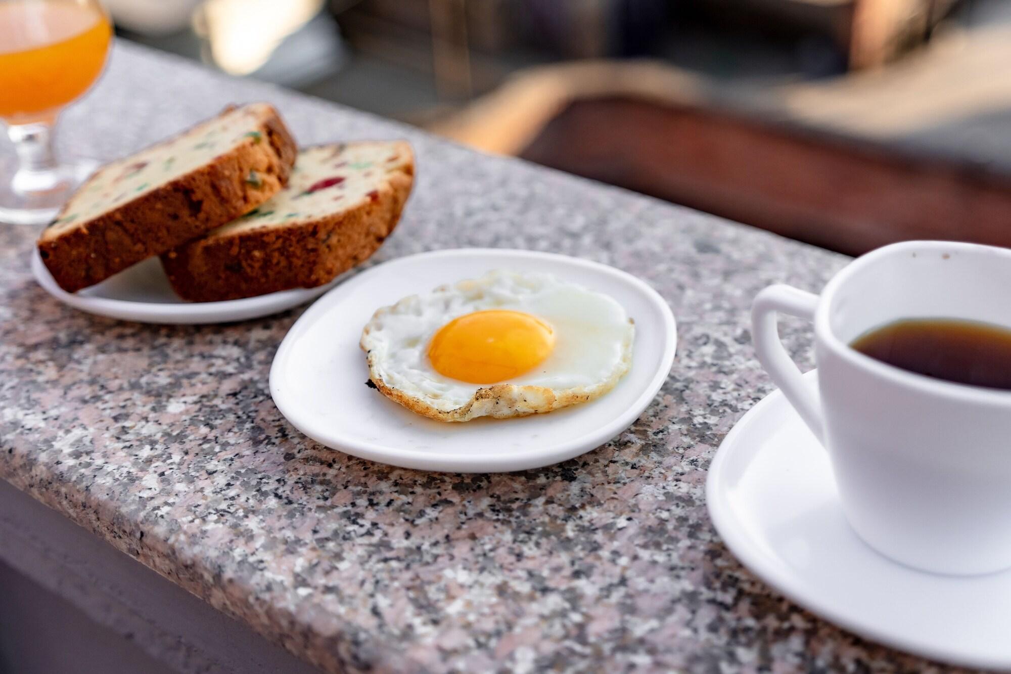 Restaurant Nyadha House