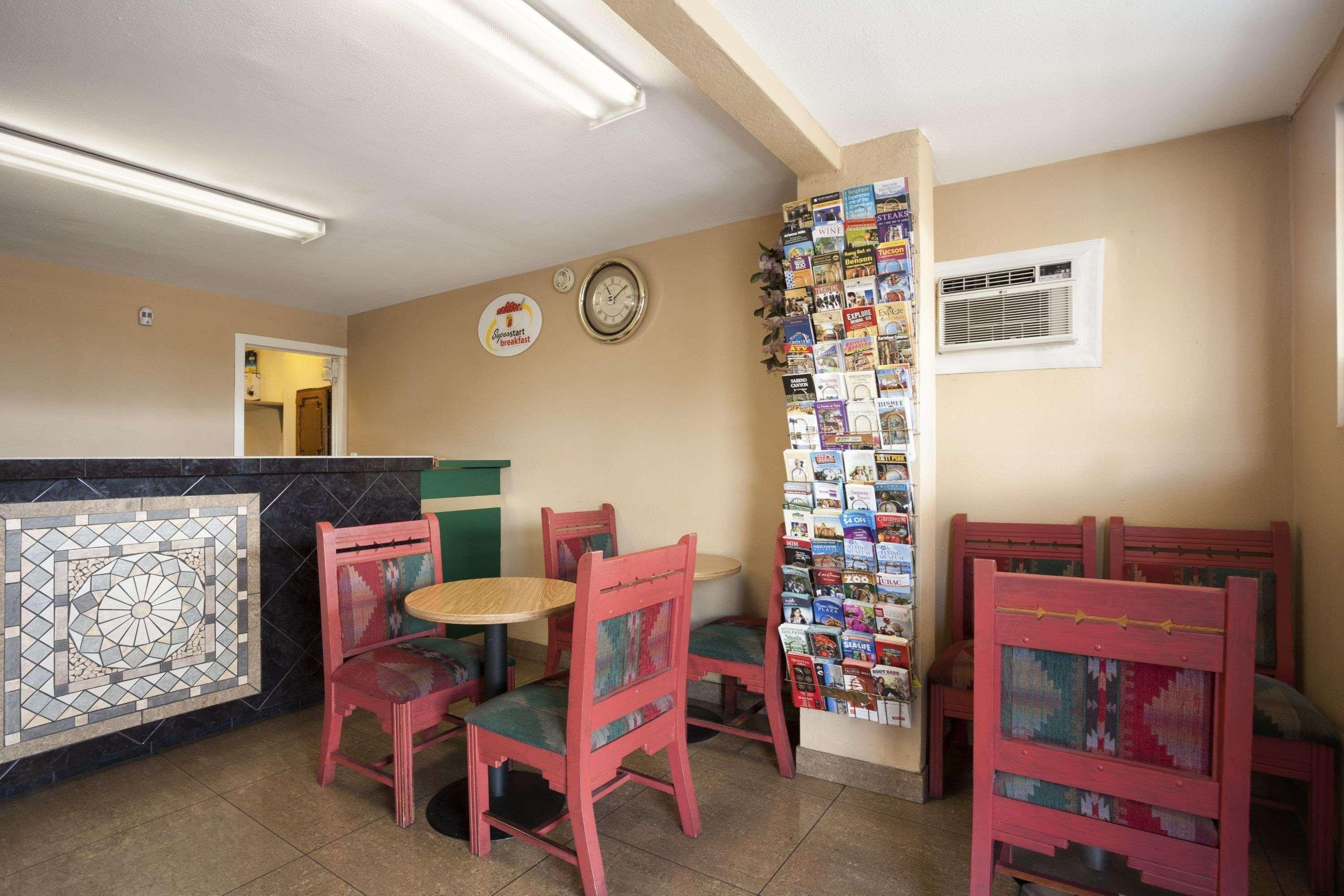 Vista Lobby Motel 6 Tucson, AZ - East Williams Center