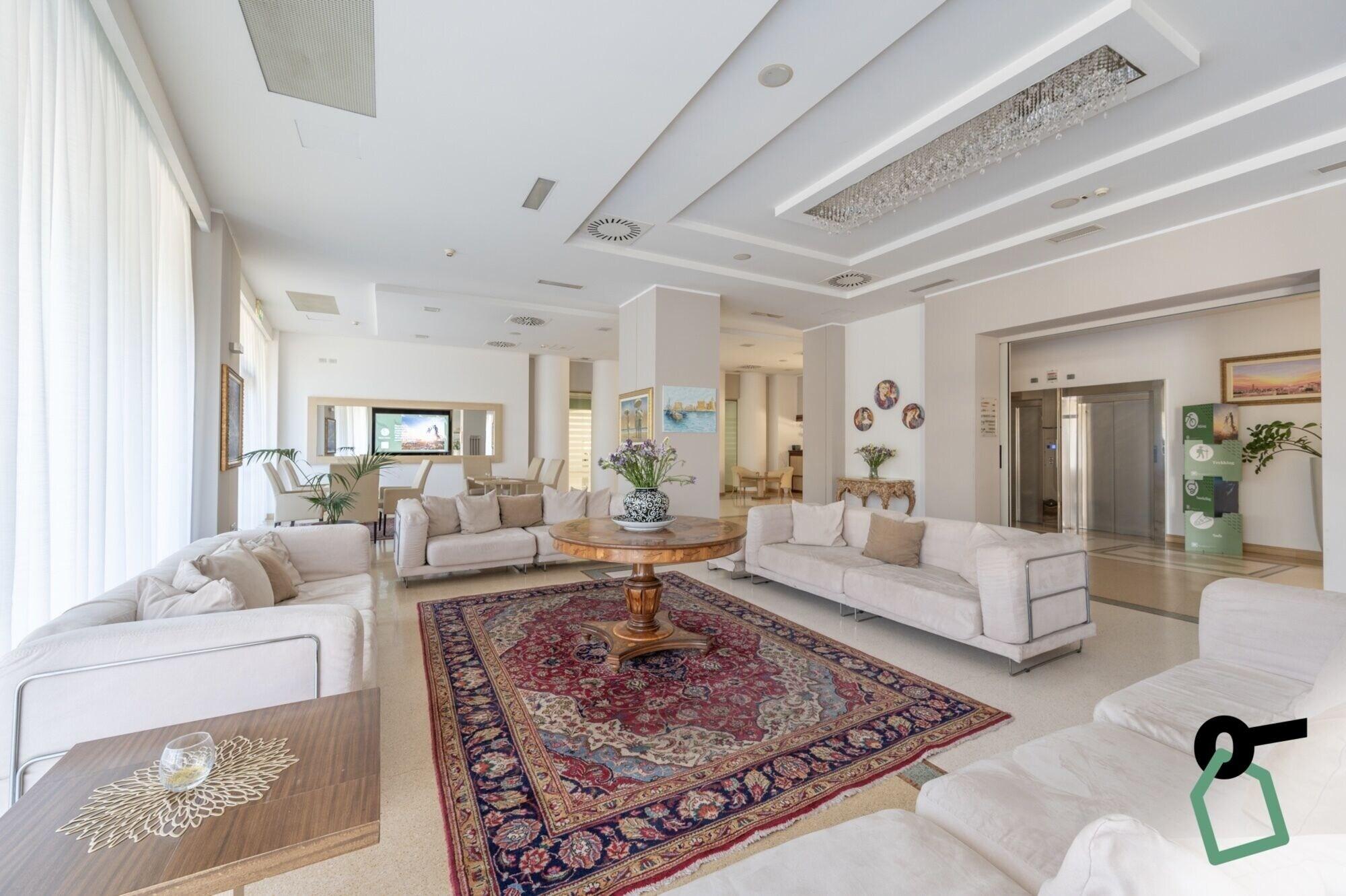 Vista Lobby Hotiday Room Collection - Otranto