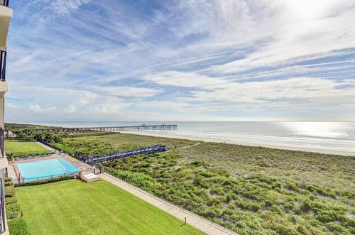 Varios Amelia South D6 by RedAwning