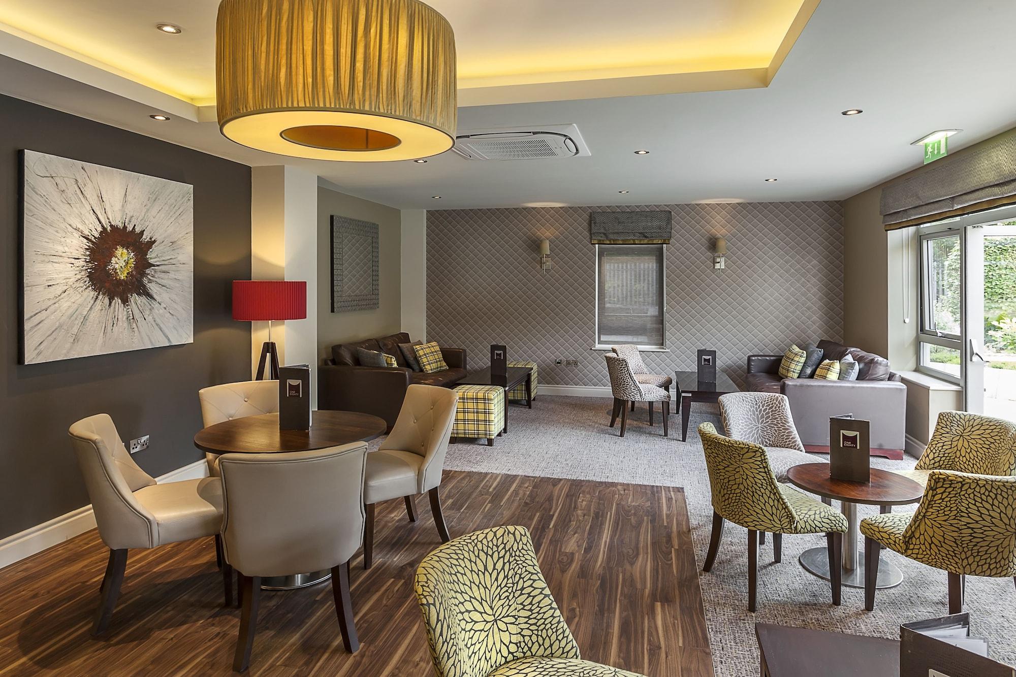 Bar/Salón Best Western Plus Pinewood Manchester Airport-Wilmslow Hotel