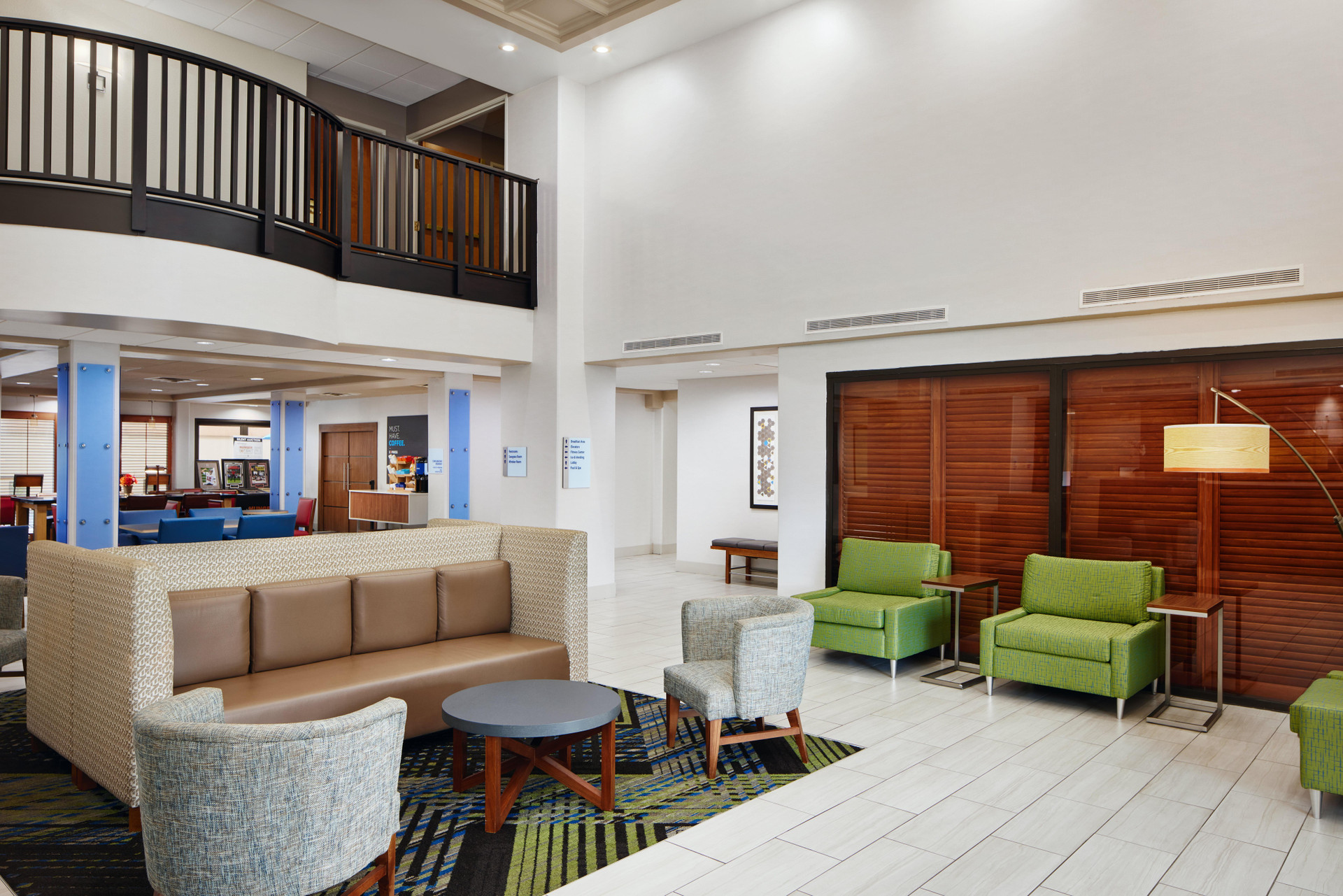 Vista Lobby Holiday Inn Express & Suites Jacksonville SE- Med Ctr Area by IHG