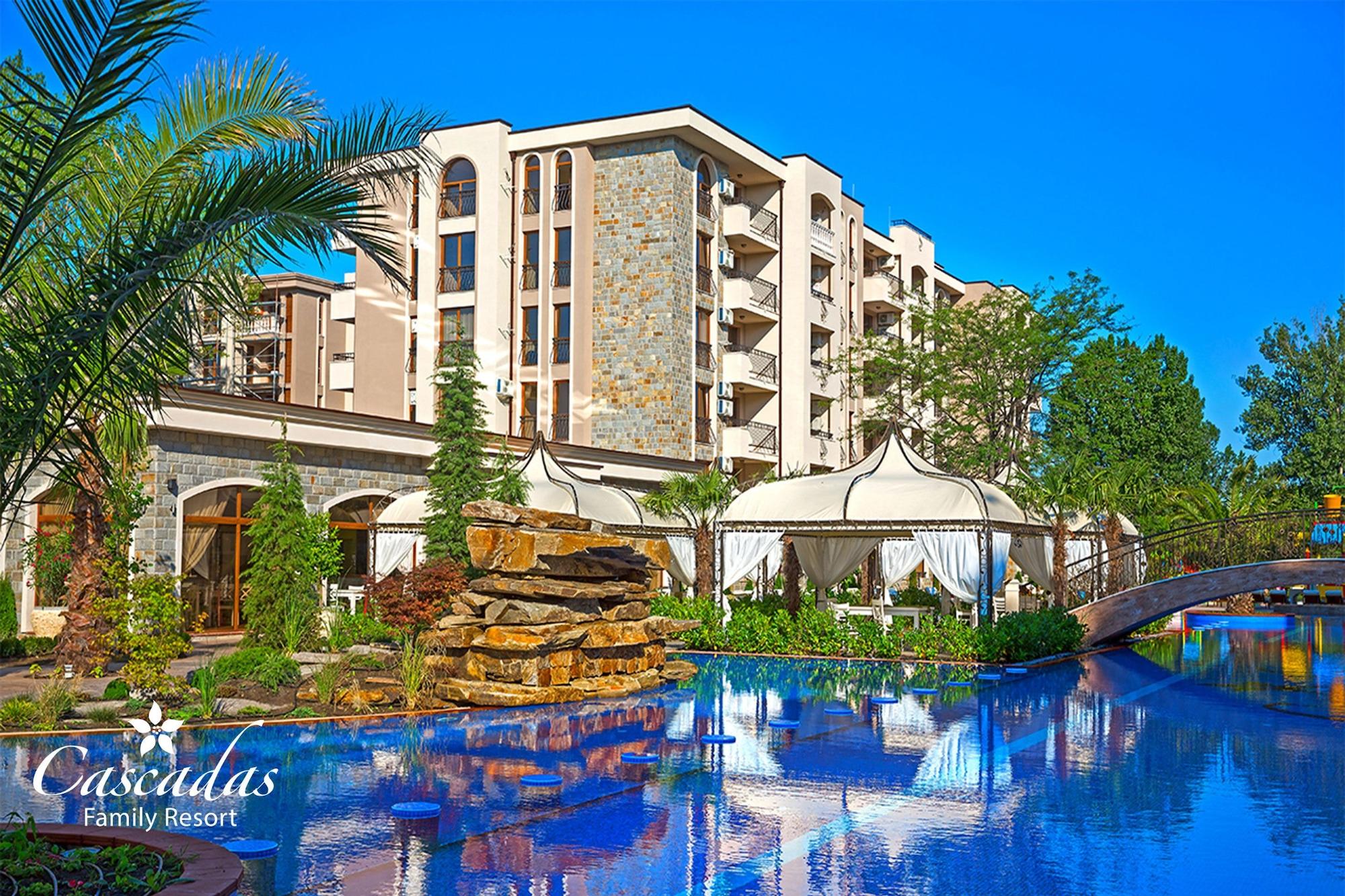 Vista Exterior Cascadas Family Resort
