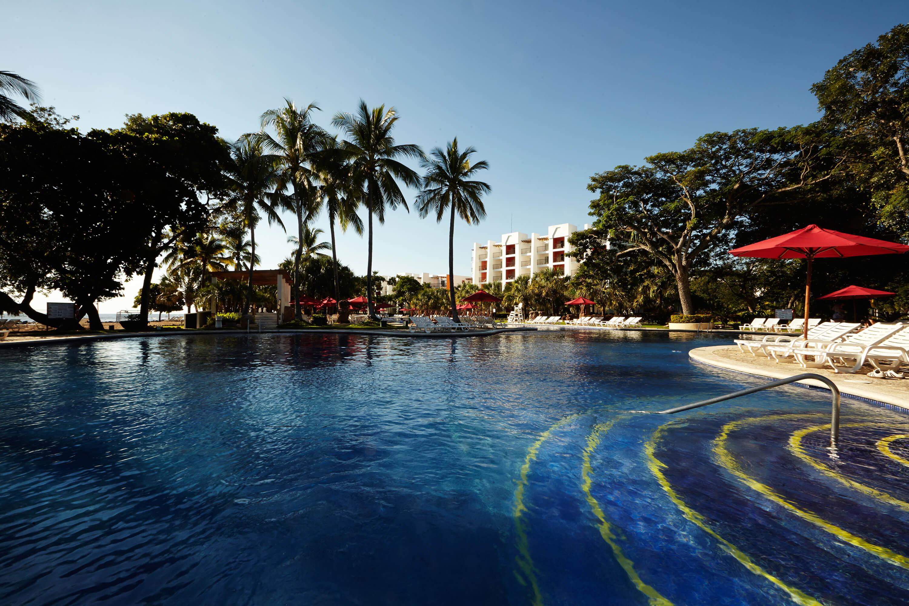 Vista Piscina Royal Decameron Salinitas All Inclusive