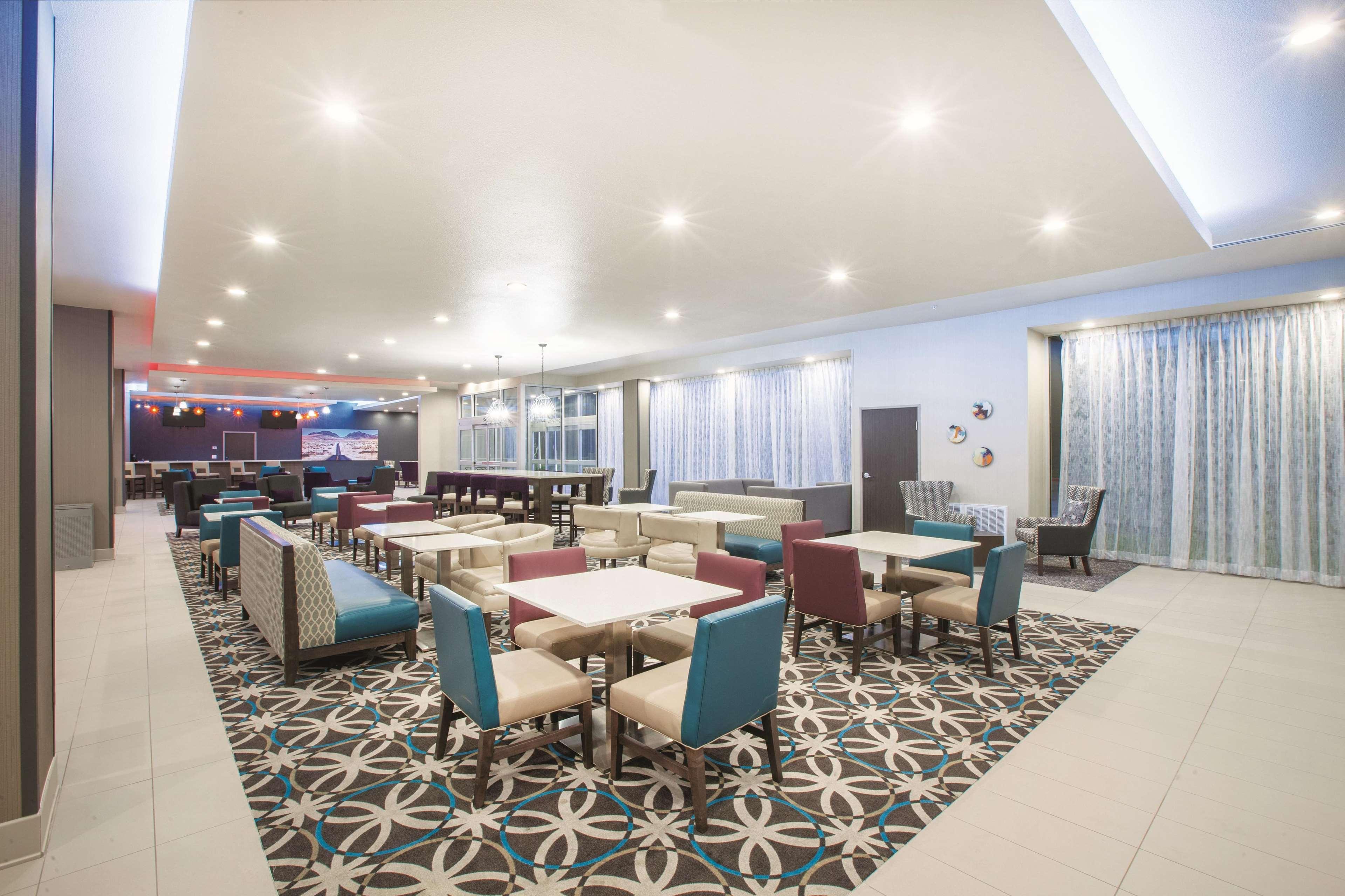 Restaurant La Quinta Inn & Suites by Wyndham San Marcos Outlet Mall