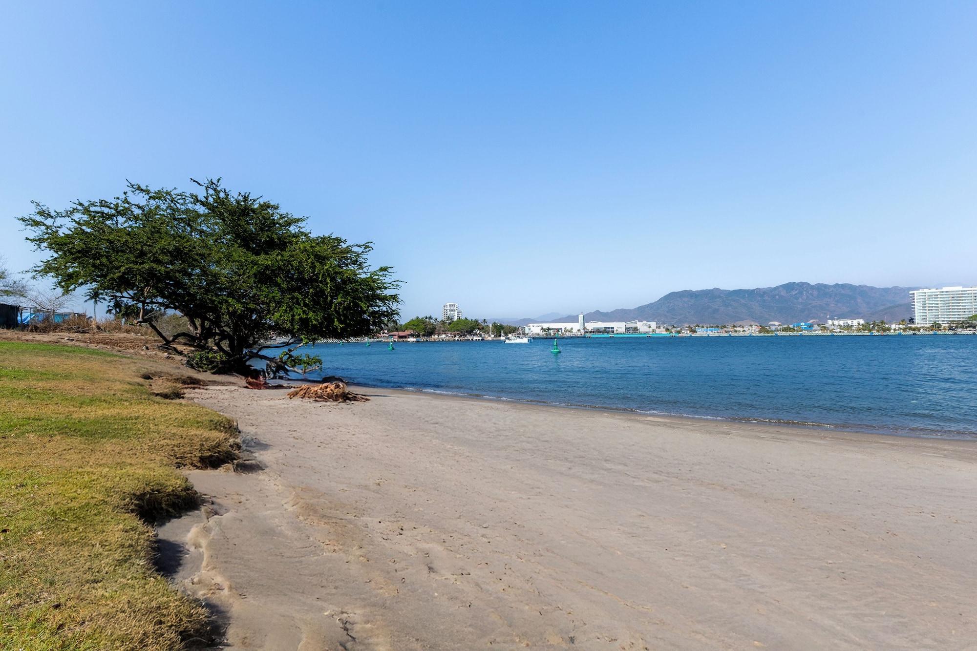 Playa Capitalia Tres Mares Beach Residences & Marina