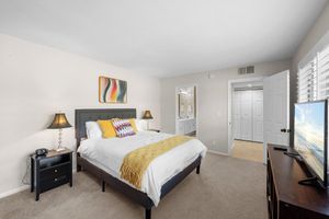 Alquiler Vacacional - ★ Charming 2-bedroom / 2-bath - Monterey Country Club - Pool Hot-tub Patio BBQ ★