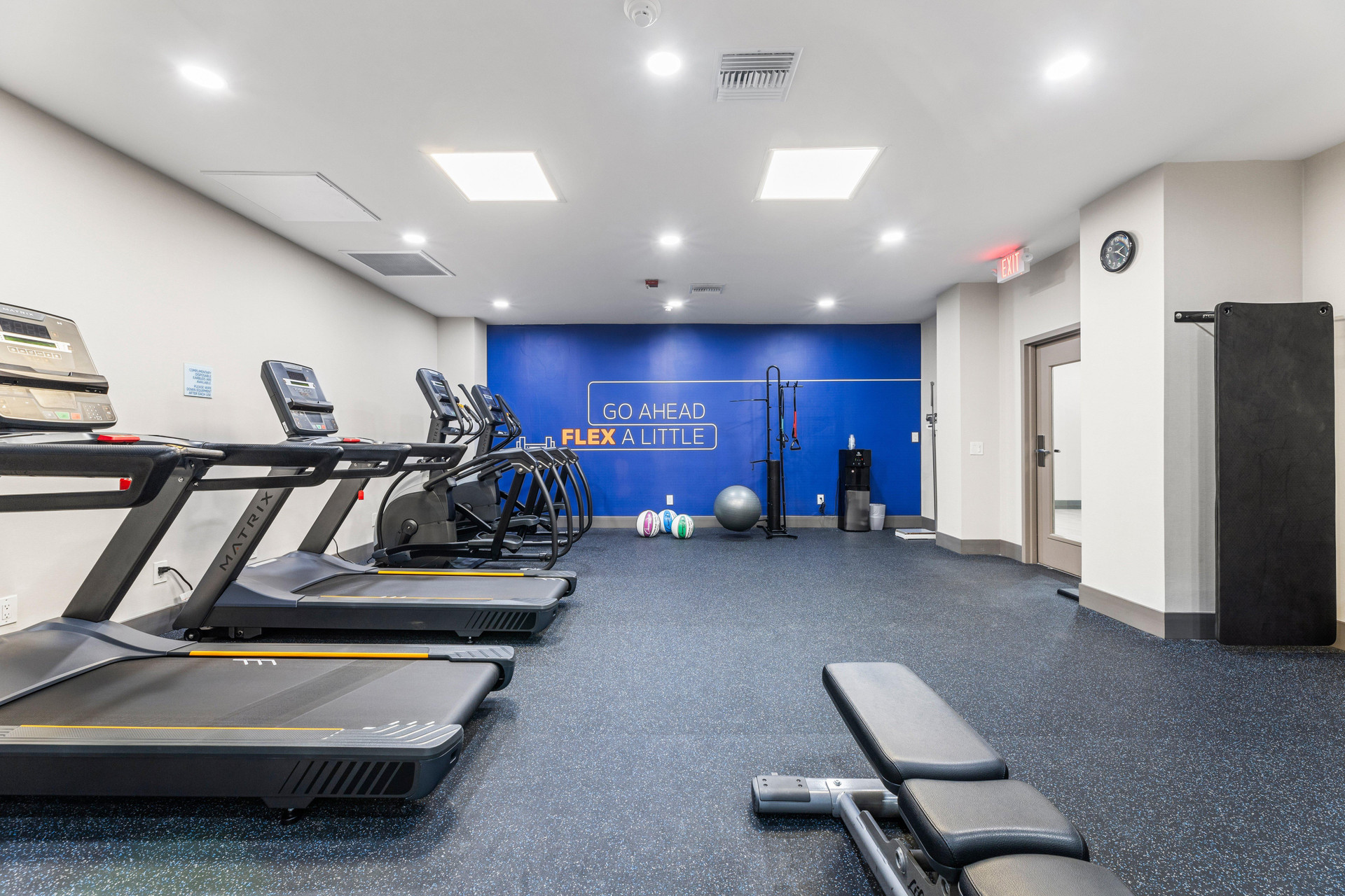 Gimnasio Holiday Inn Express Van Nuys by IHG
