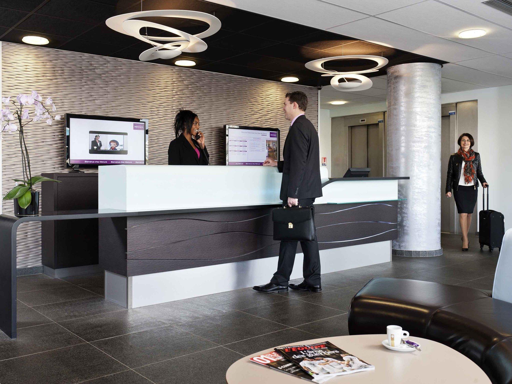 Vista Lobby Mercure Paris Ivry Quai de Seine
