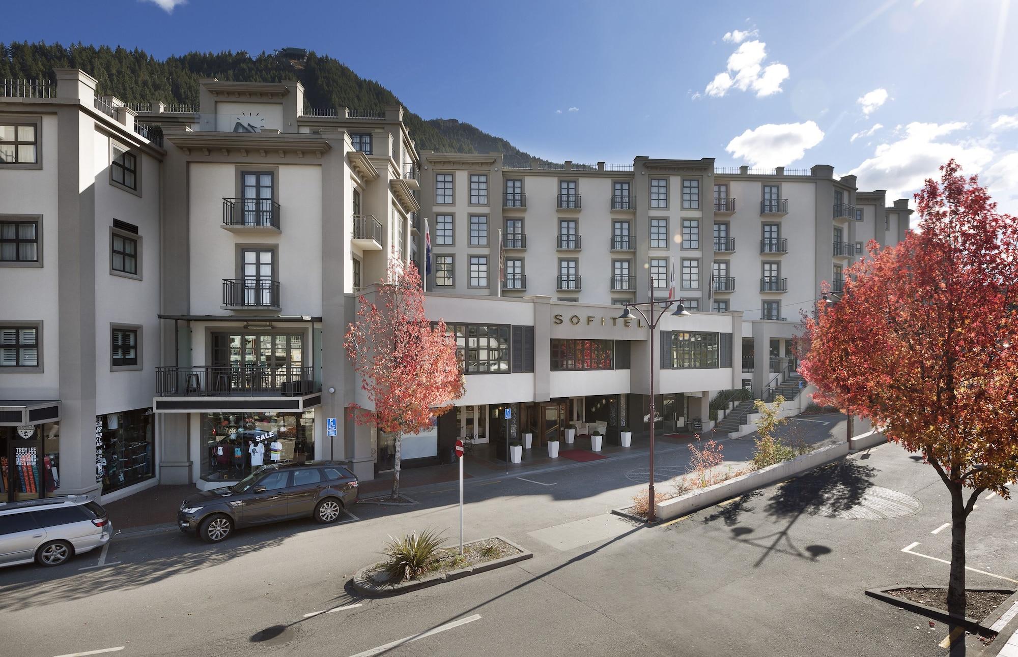 Vista Exterior Sofitel Queenstown Hotel & Spa