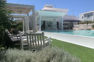 Alojamiento - White House Luxury Hospitality